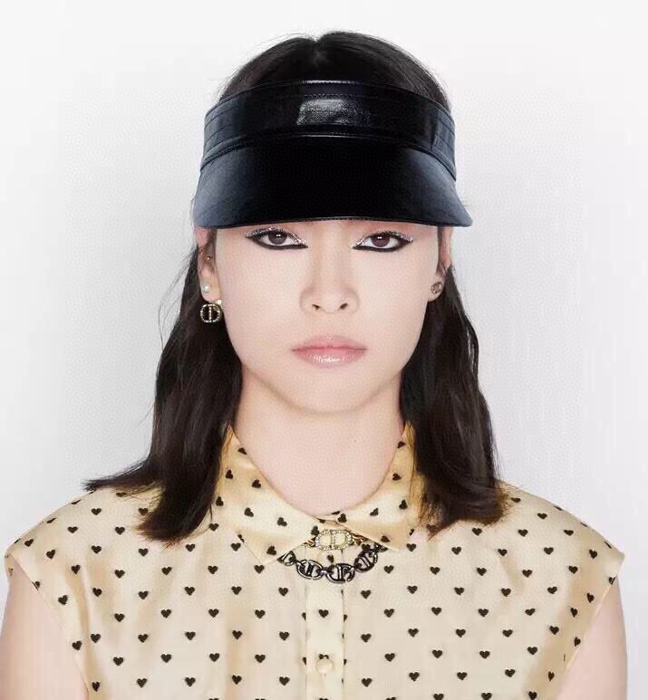 chr1st1an D10r earrings